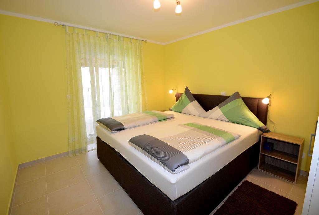 Apartments Villa Mimi Višnjan Habitación foto