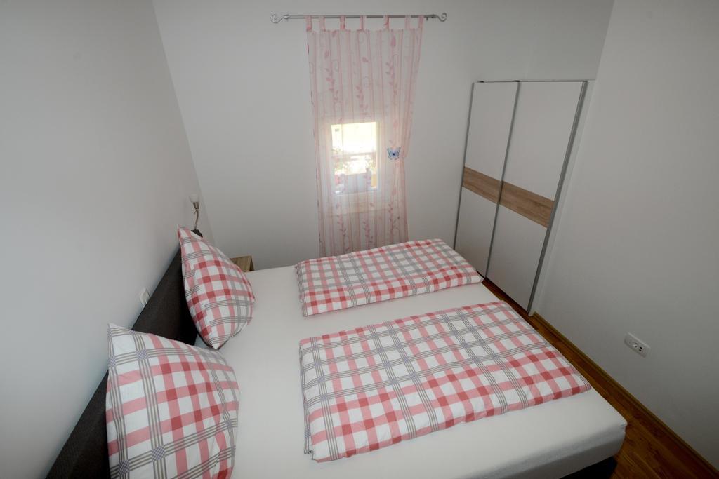 Apartments Villa Mimi Višnjan Habitación foto